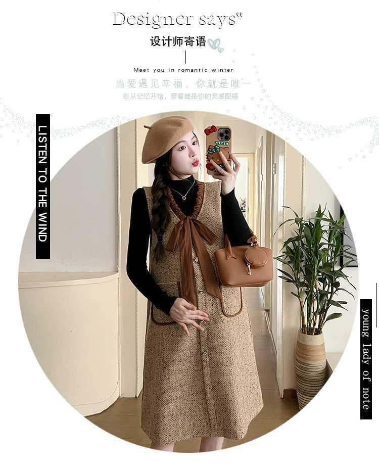 Maternity Sleeveless V-Neck Bowknot Button Midi A-Line Dress / Long-Sleeve Mock Neck Plain Tee Product Image