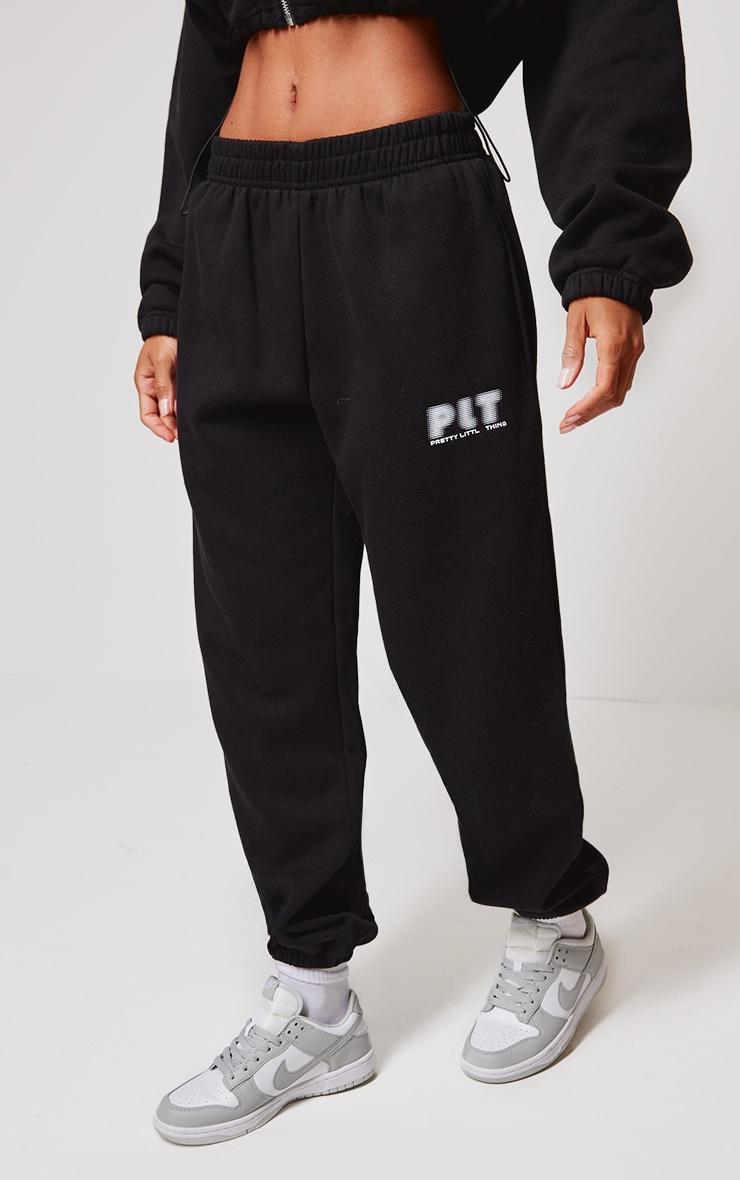 PRETTYLITTLETHING Black Oversized Cuffed Sweatpants Product Image
