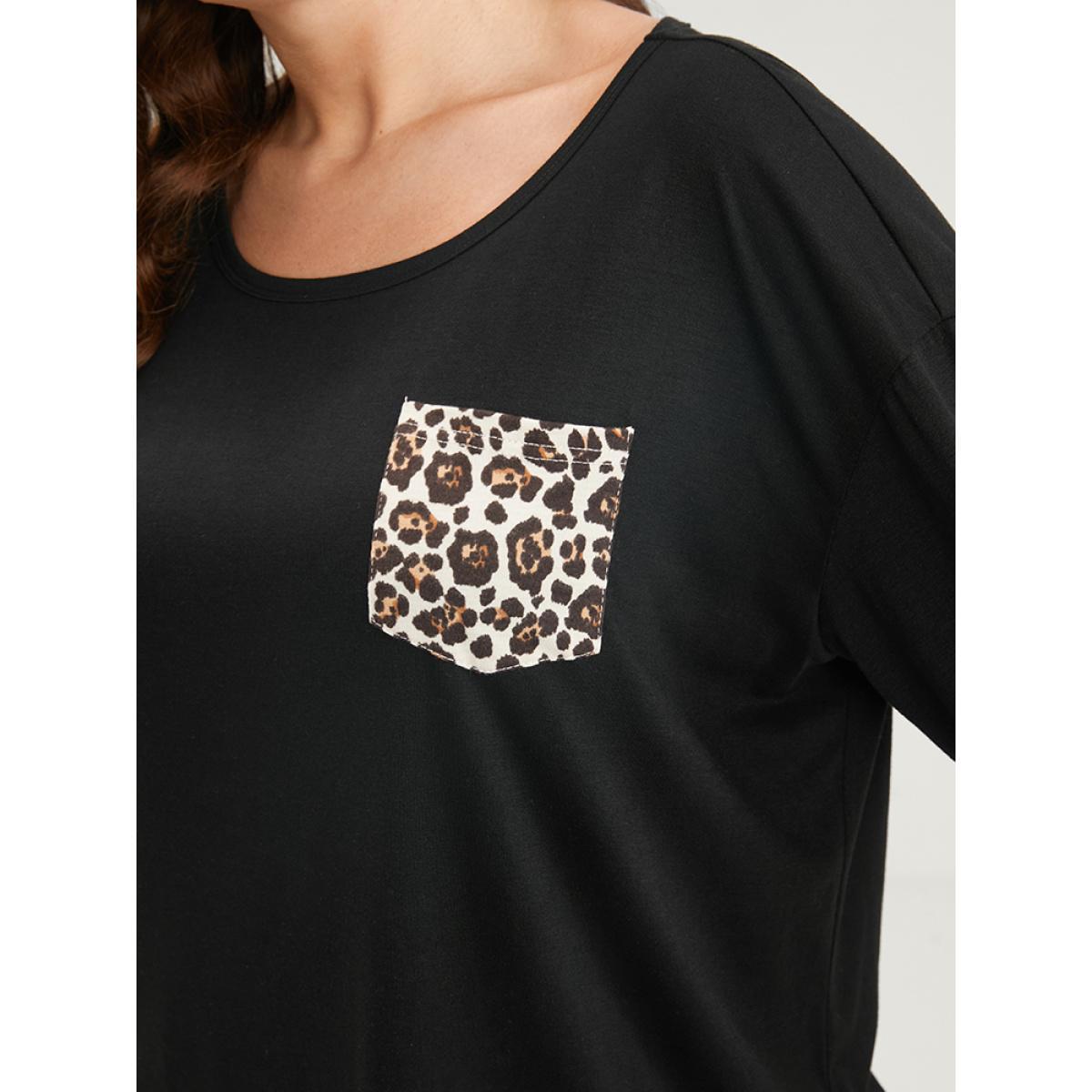 Plus Size Leopard Print Pocket Pajama Set Women Black Casual Leopard Patchwork V-neck Loungewear BloomChic 12/L Product Image