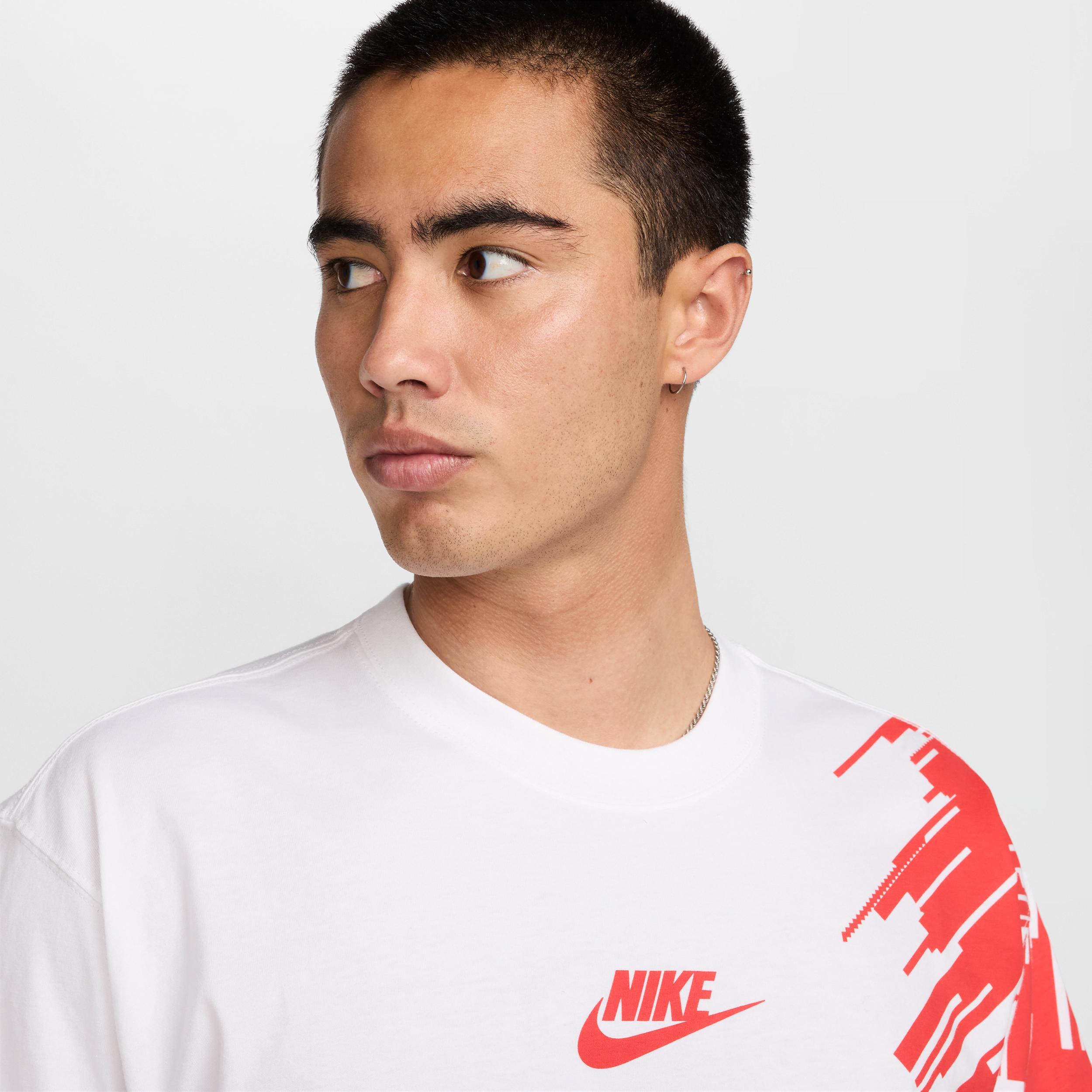 Nike Men's Max90 Soccer T-Shirt Product Image