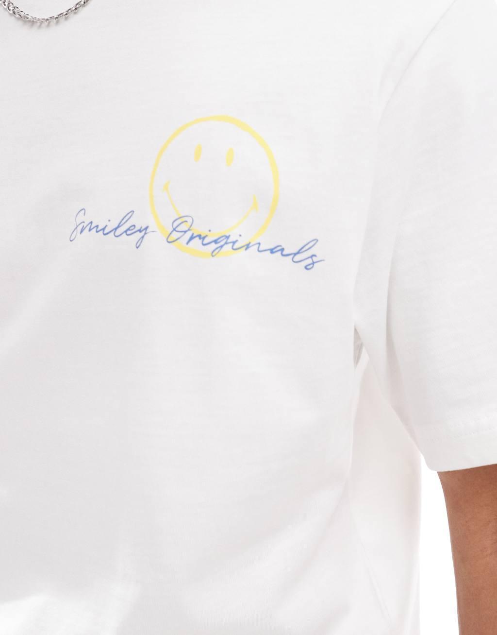 ONLY & SONS relaxed T-shirt with smile print in white Product Image