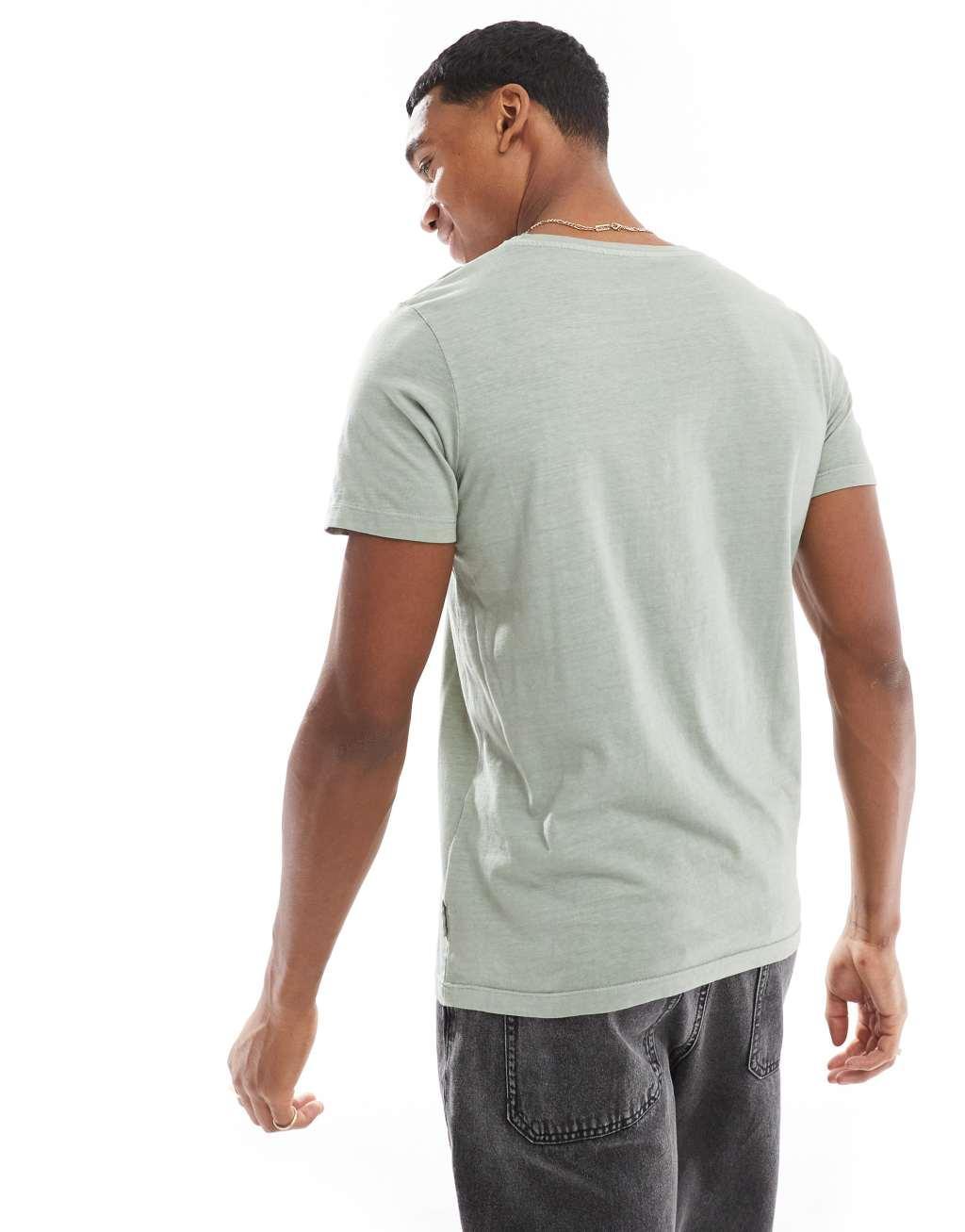 Scalpers Skull Tee In Light Duck  Product Image