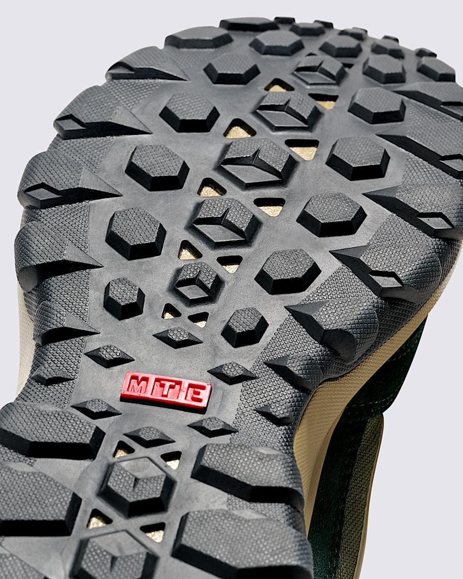 Crestline Waterproof Shoe in Green / Black| Vans US Product Image