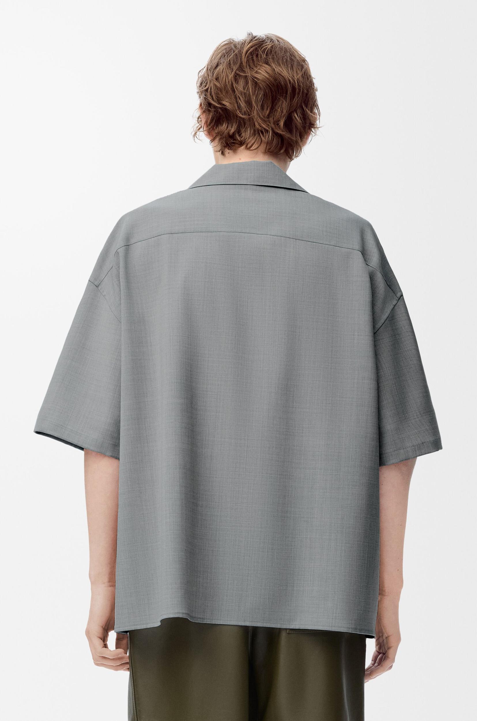 Short sleeve shirt in wool Product Image
