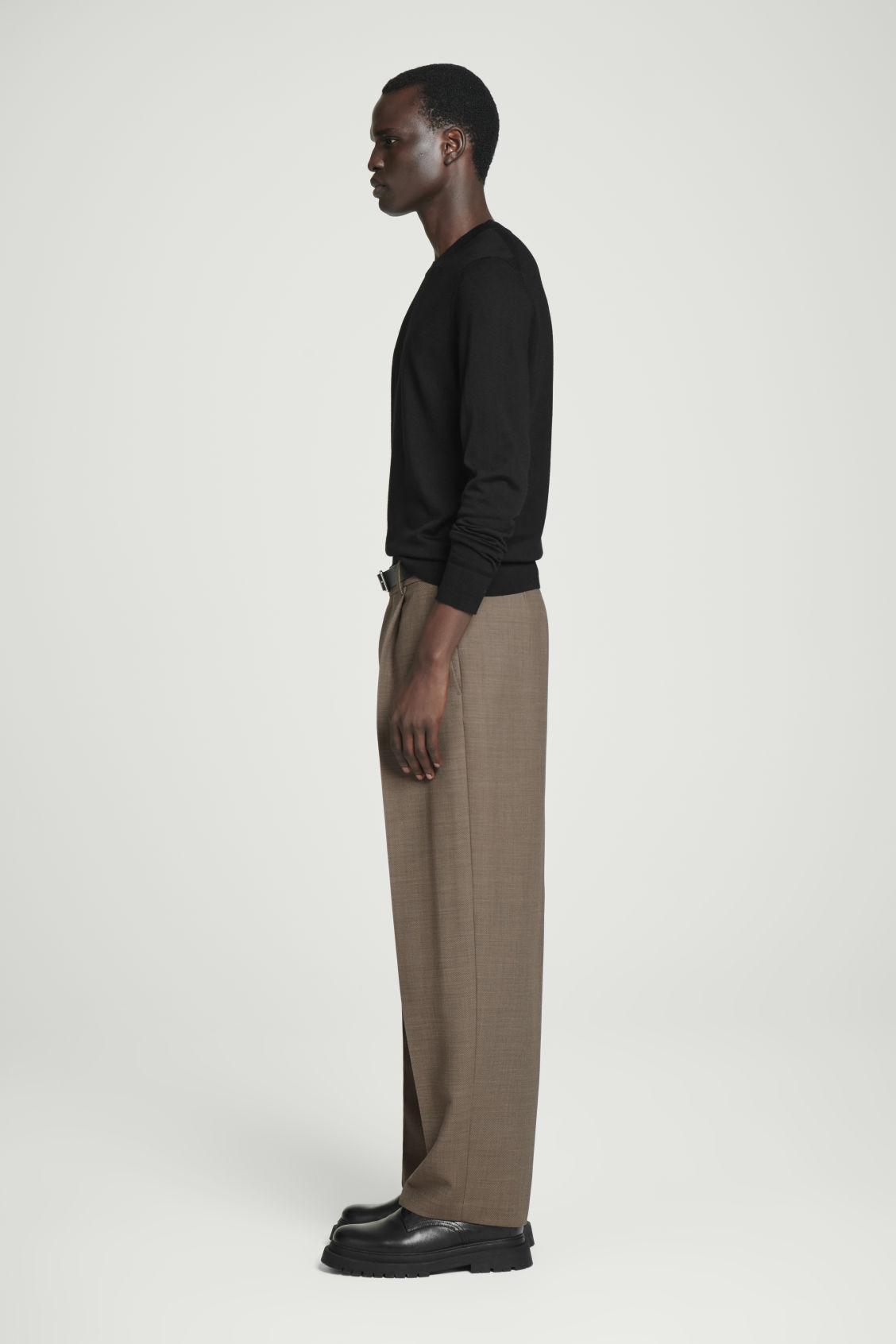 SLIM MERINO WOOL CREW-NECK SWEATER Product Image
