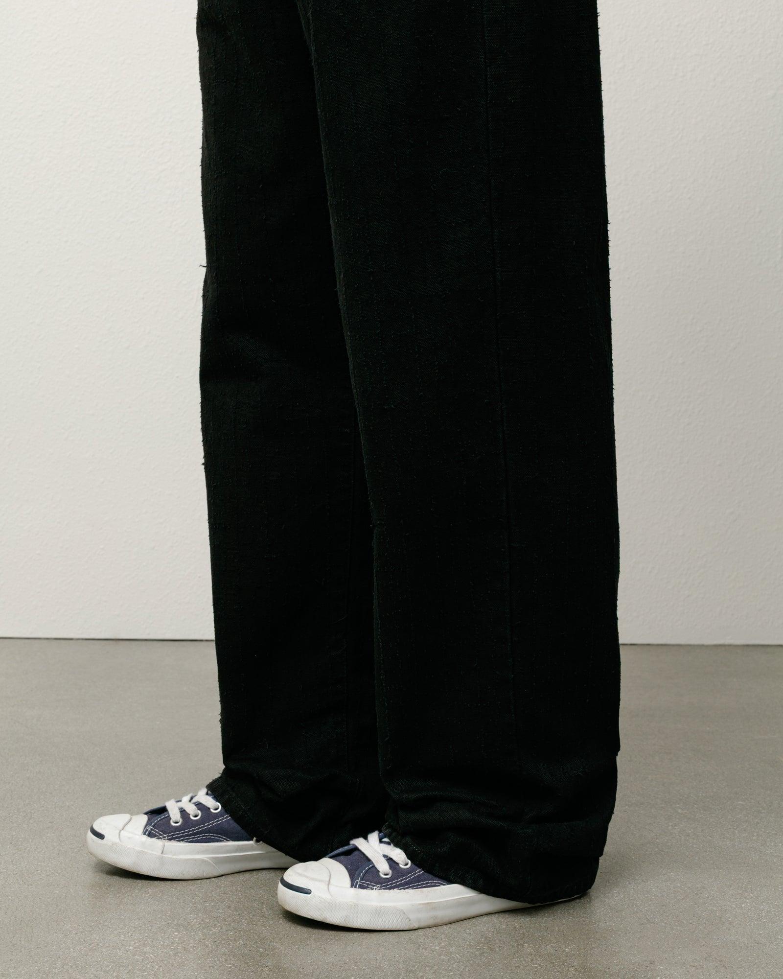 BIG OL' PANT CANVAS NEEDLEPUNCH Male Product Image