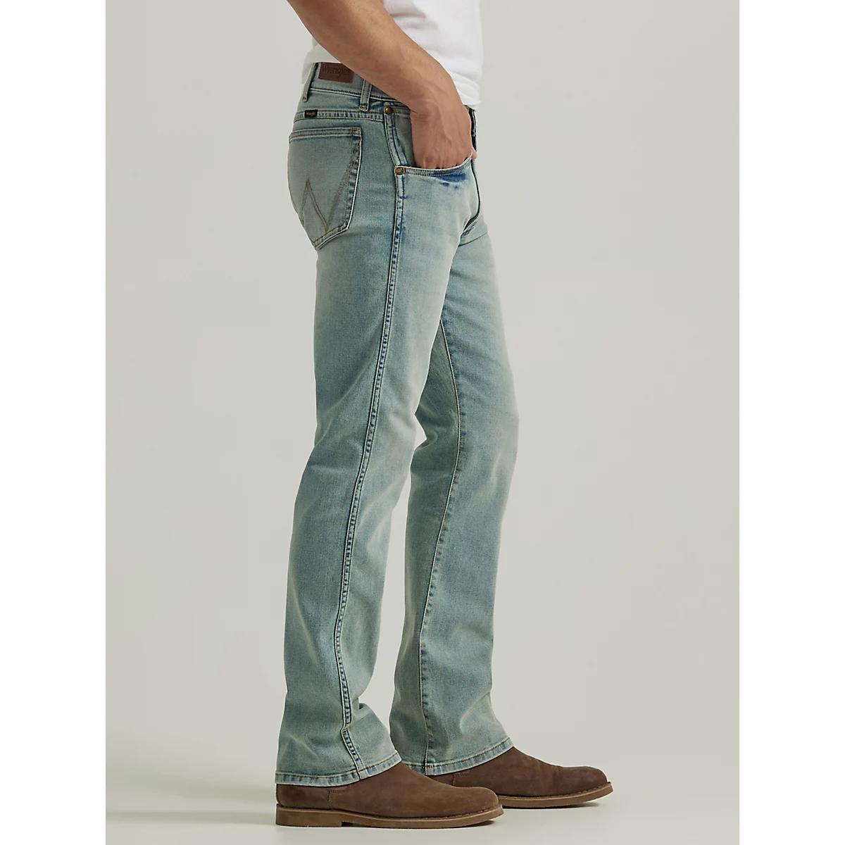 Men's Classic Bootcut Jean in Bleach Tint Product Image