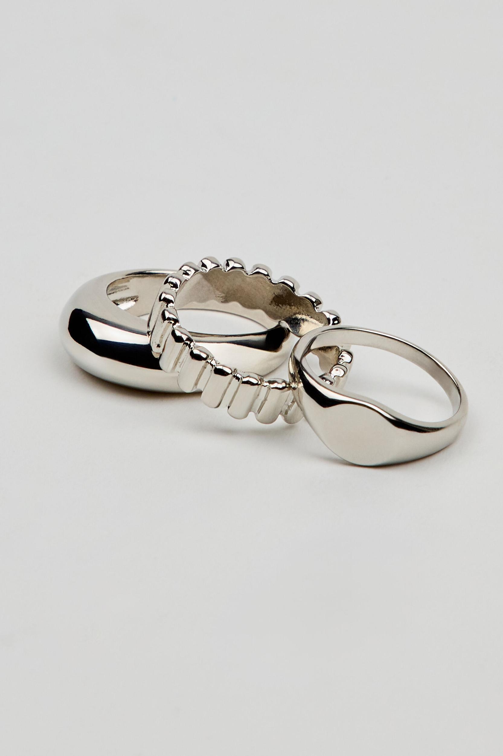 Set of 3 Signet Rings Product Image