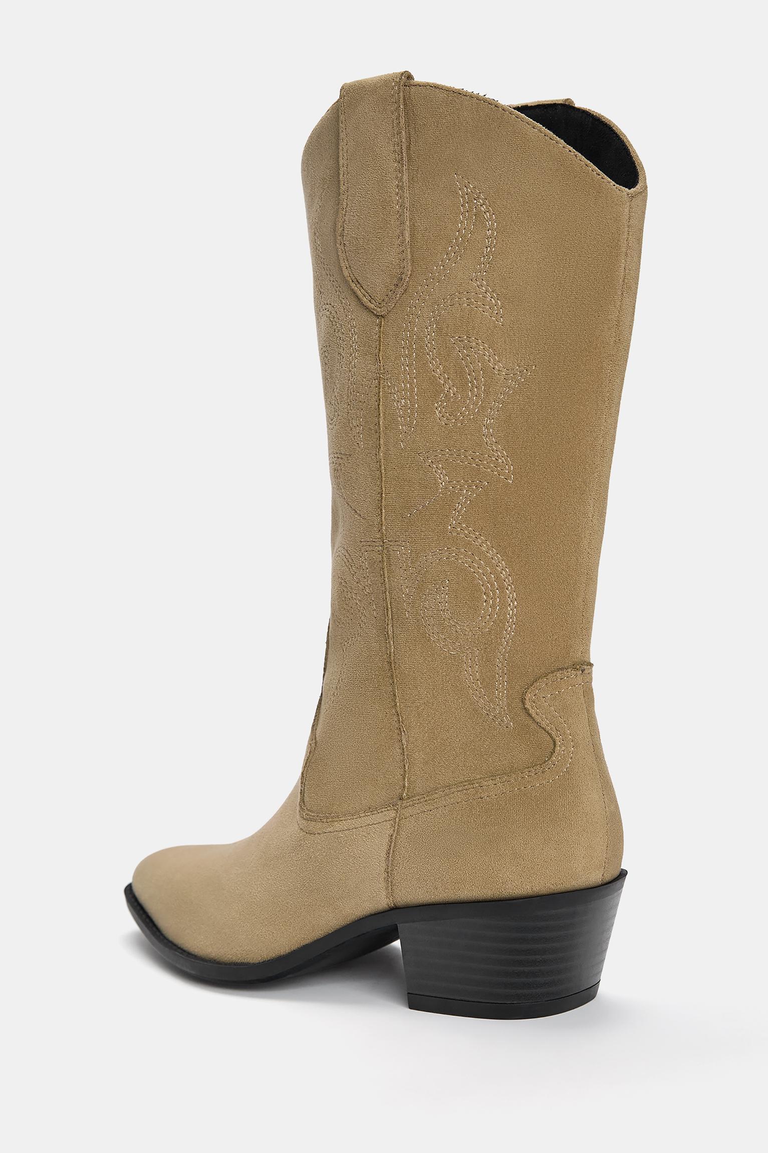 Cowboy boots with topstitching Product Image