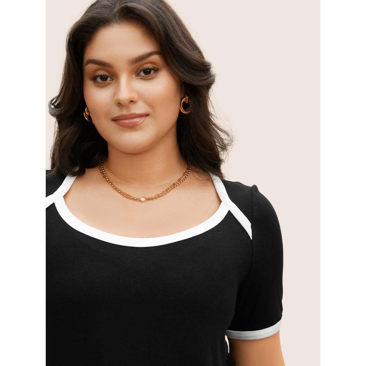 Plus Size Asymmetrical Neck Contrast Trim Pit Strip T-shirt Black Women Elegant Contrast Asymmetrical Neck Bodycon Everyday T-shirts BloomChic 26/4X Product Image
