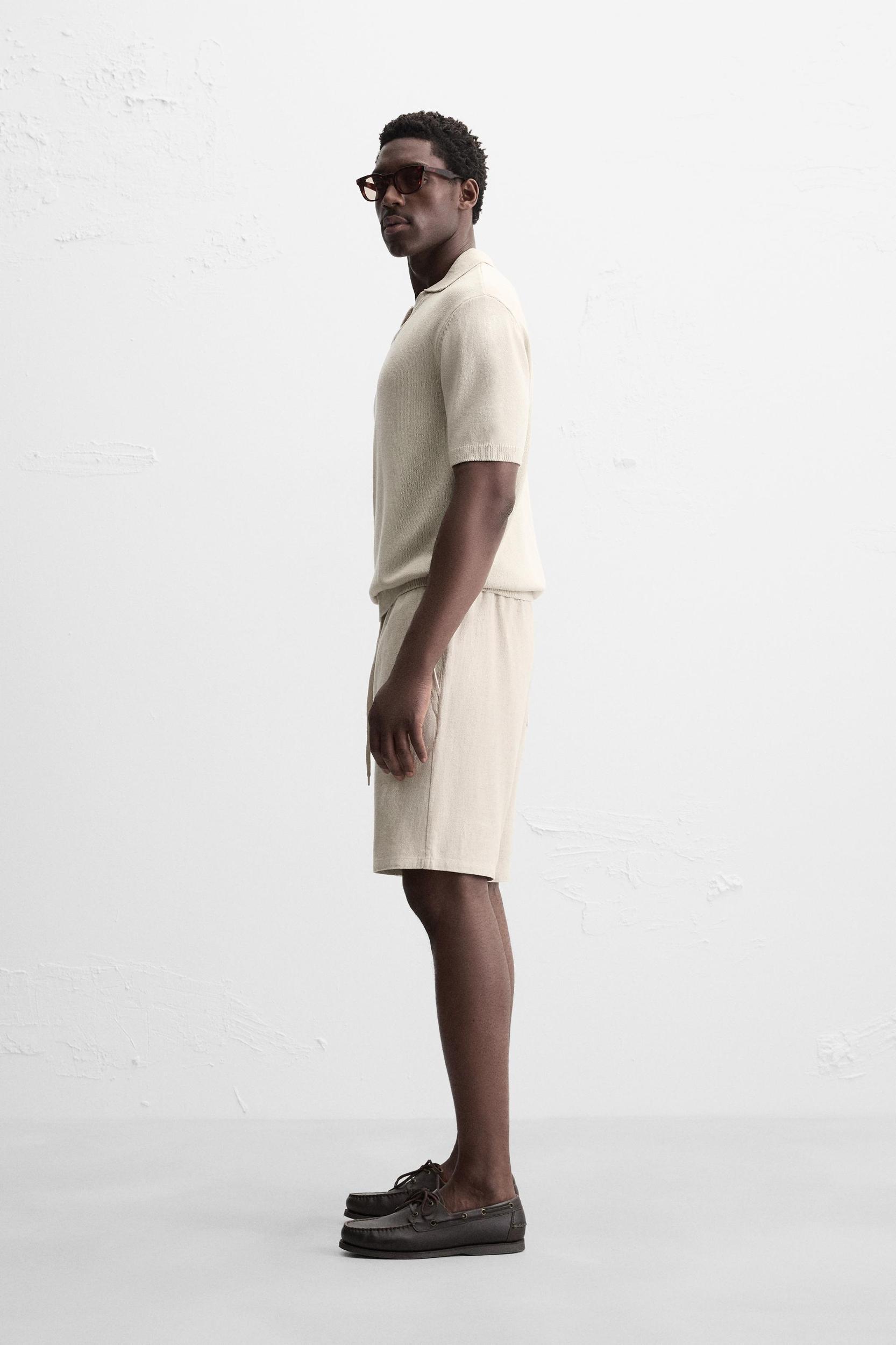 SHORTS WITH LINEN Product Image
