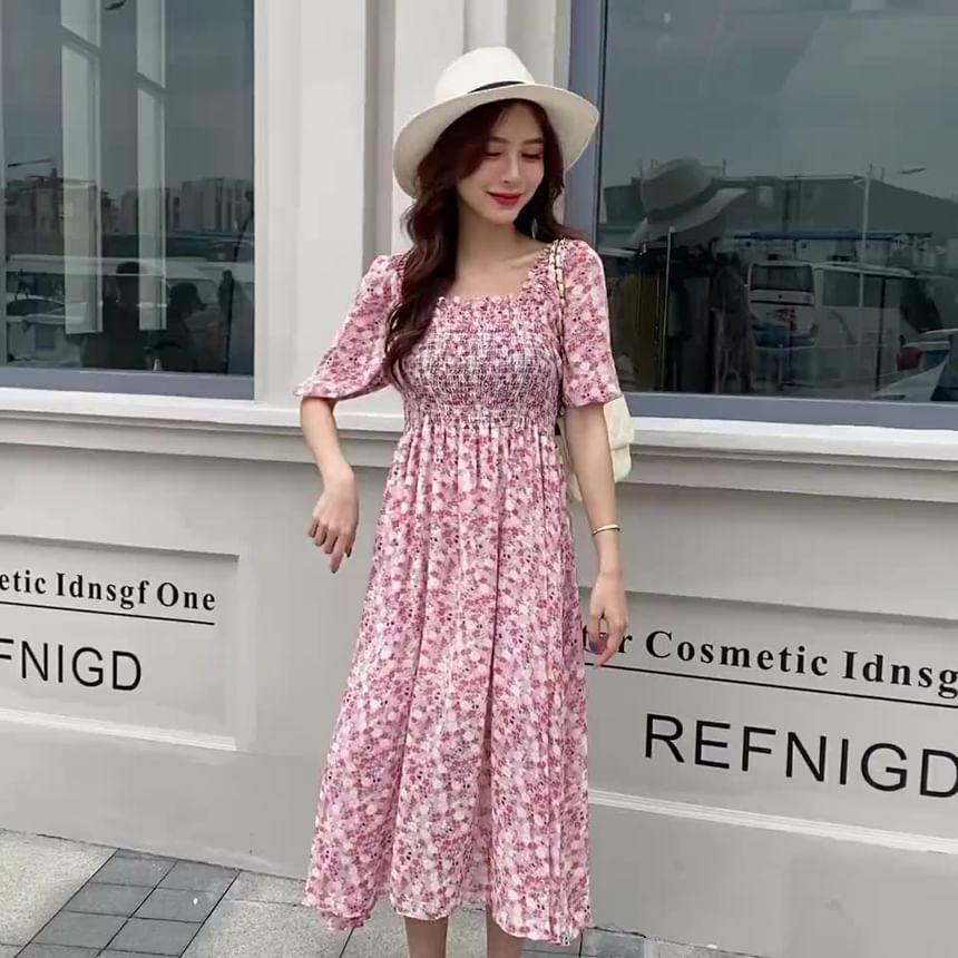 Puff-Sleeve Square Neck Floral Chiffon Midi Smock Dress Product Image