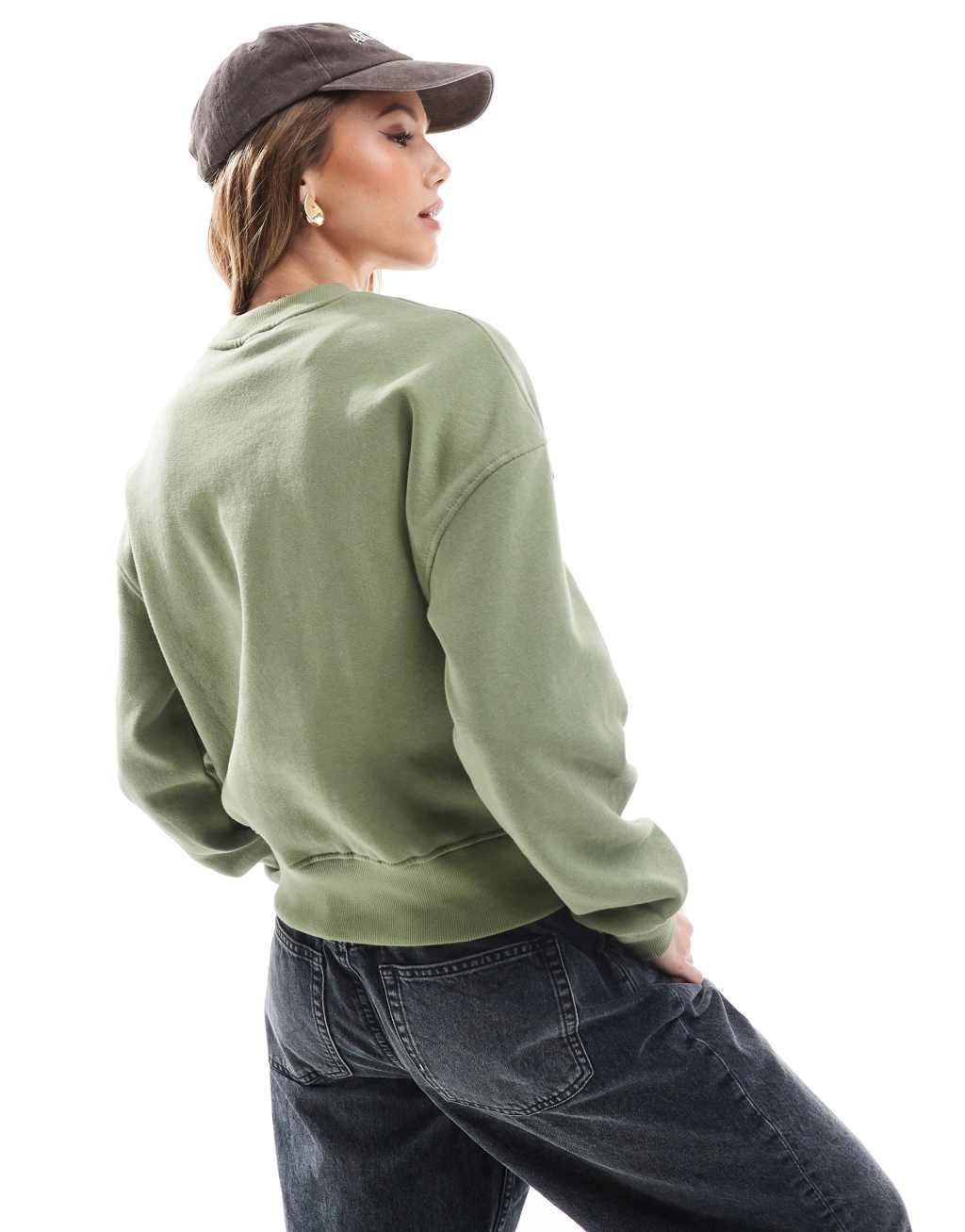 Pull&Bear boxy sweater in khaki Product Image