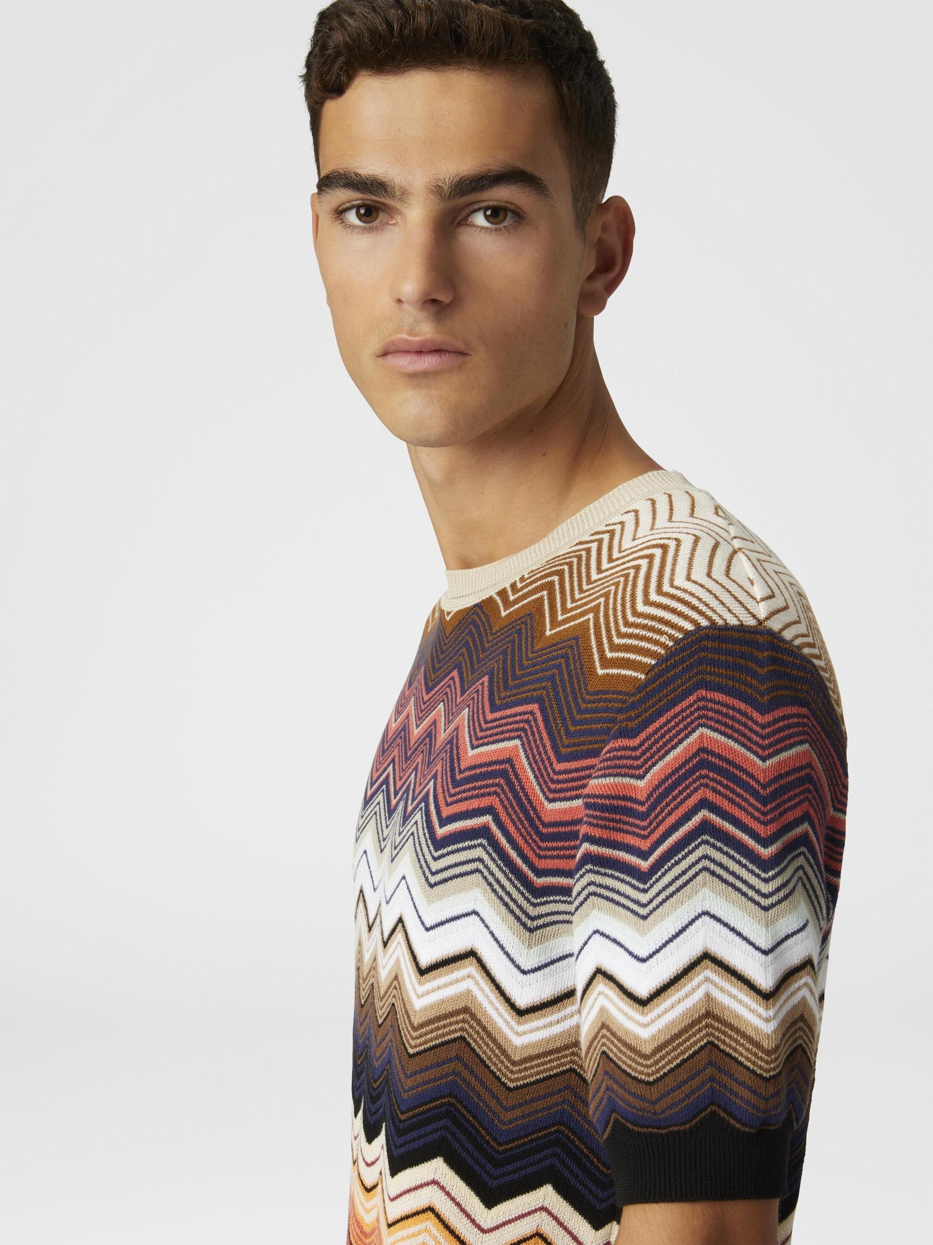 Zig zag cotton knit crewneck T-shirt with contrasting piping Product Image