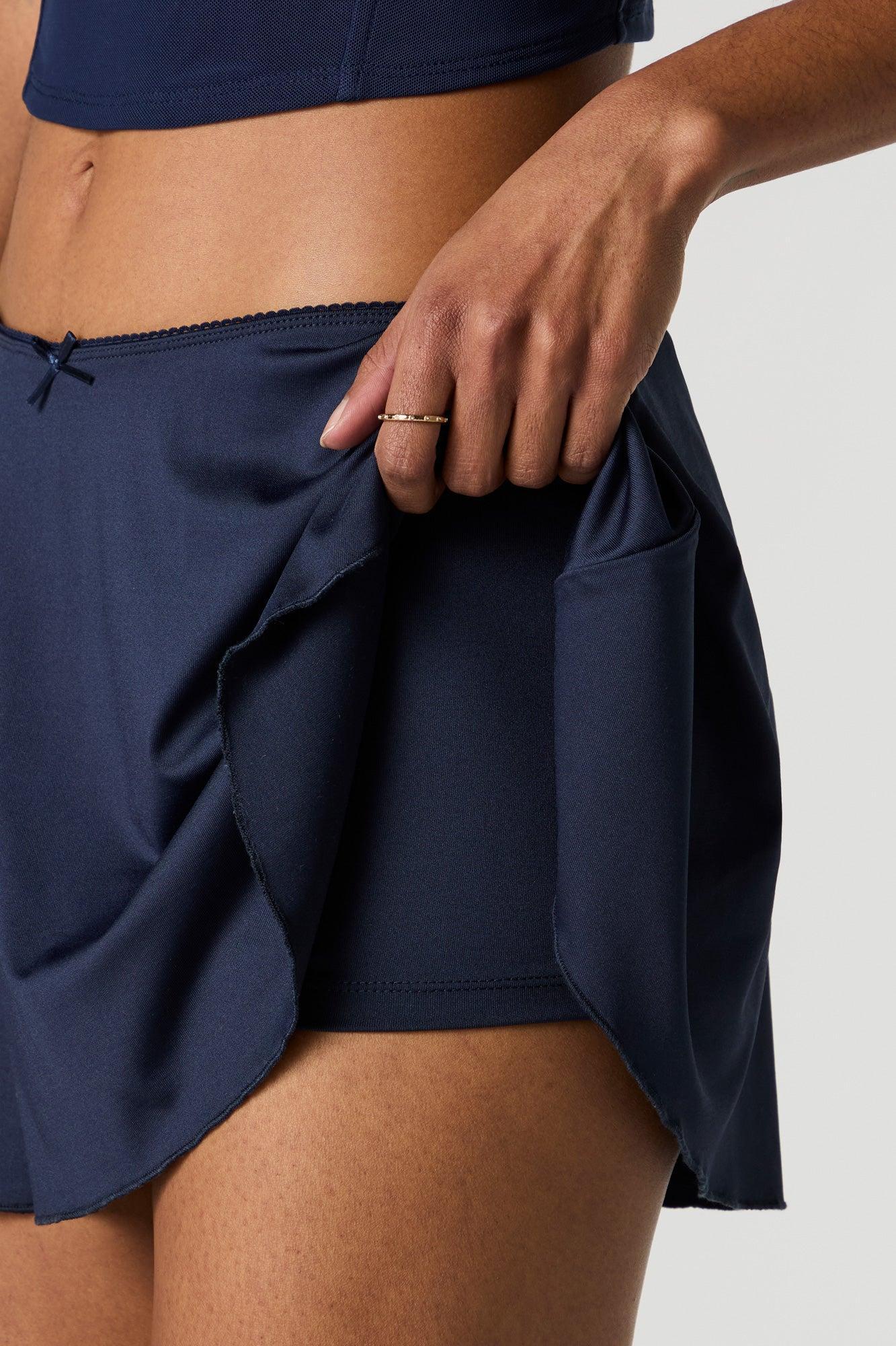 Contour Mini Skort Female Product Image