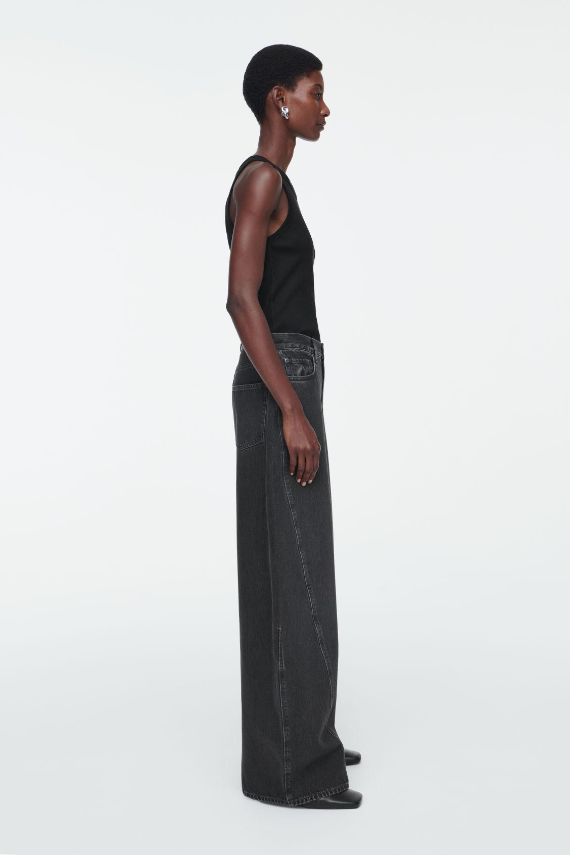 TWIST BARREL-LEG JEANS Product Image