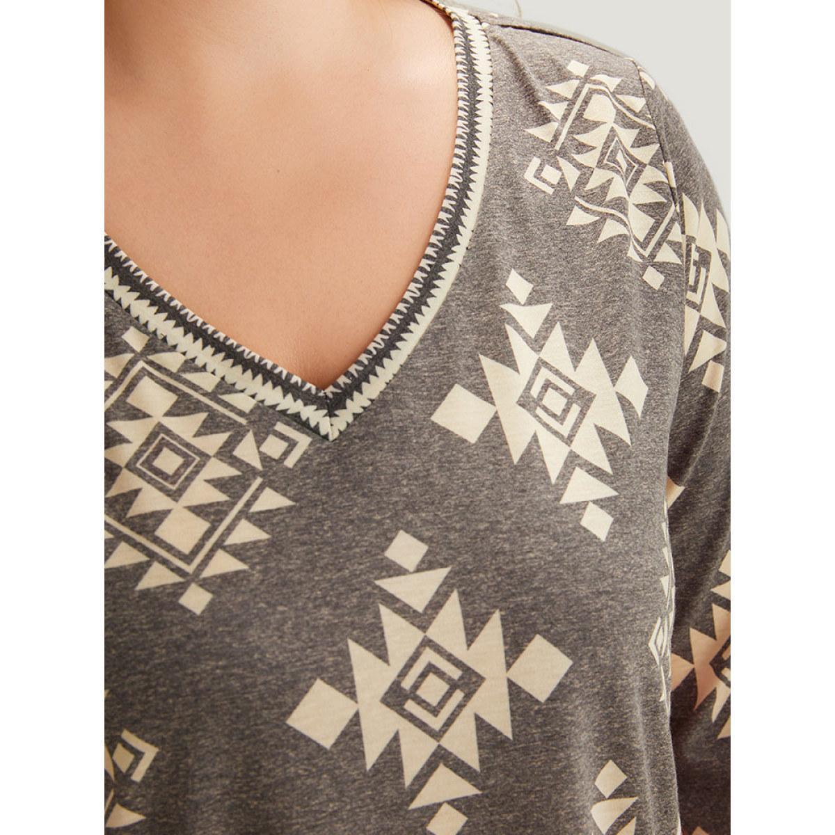 Plus Size Boho Print V Neck T-shirt DarkGray Women Casual Printed Bohemian Print V-neck Dailywear T-shirts BloomChic 18-20/2X Product Image