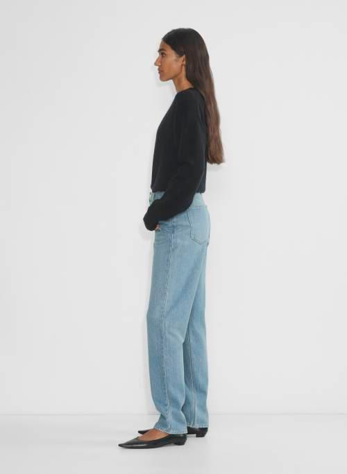 the 90s classic mid-rise relaxed jean Product Image