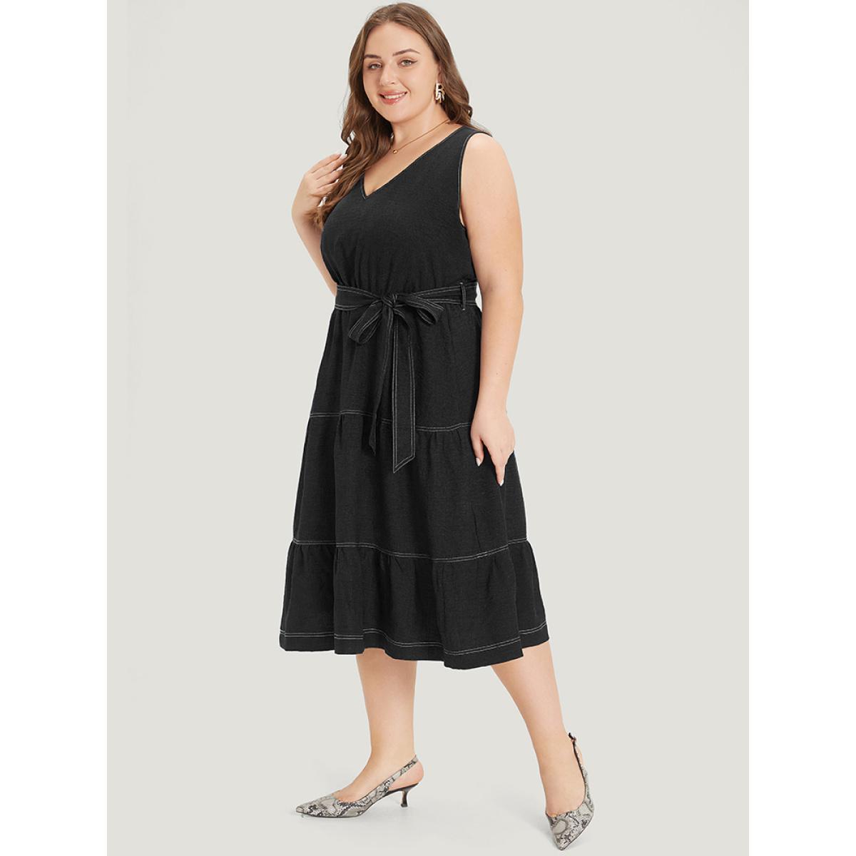 Plus Size Plain Pocket Belted Layered Contrast Dress Black Women Office Plain V-neck Sleeveless Curvy Midi Dress BloomChic 30/6X Product Image