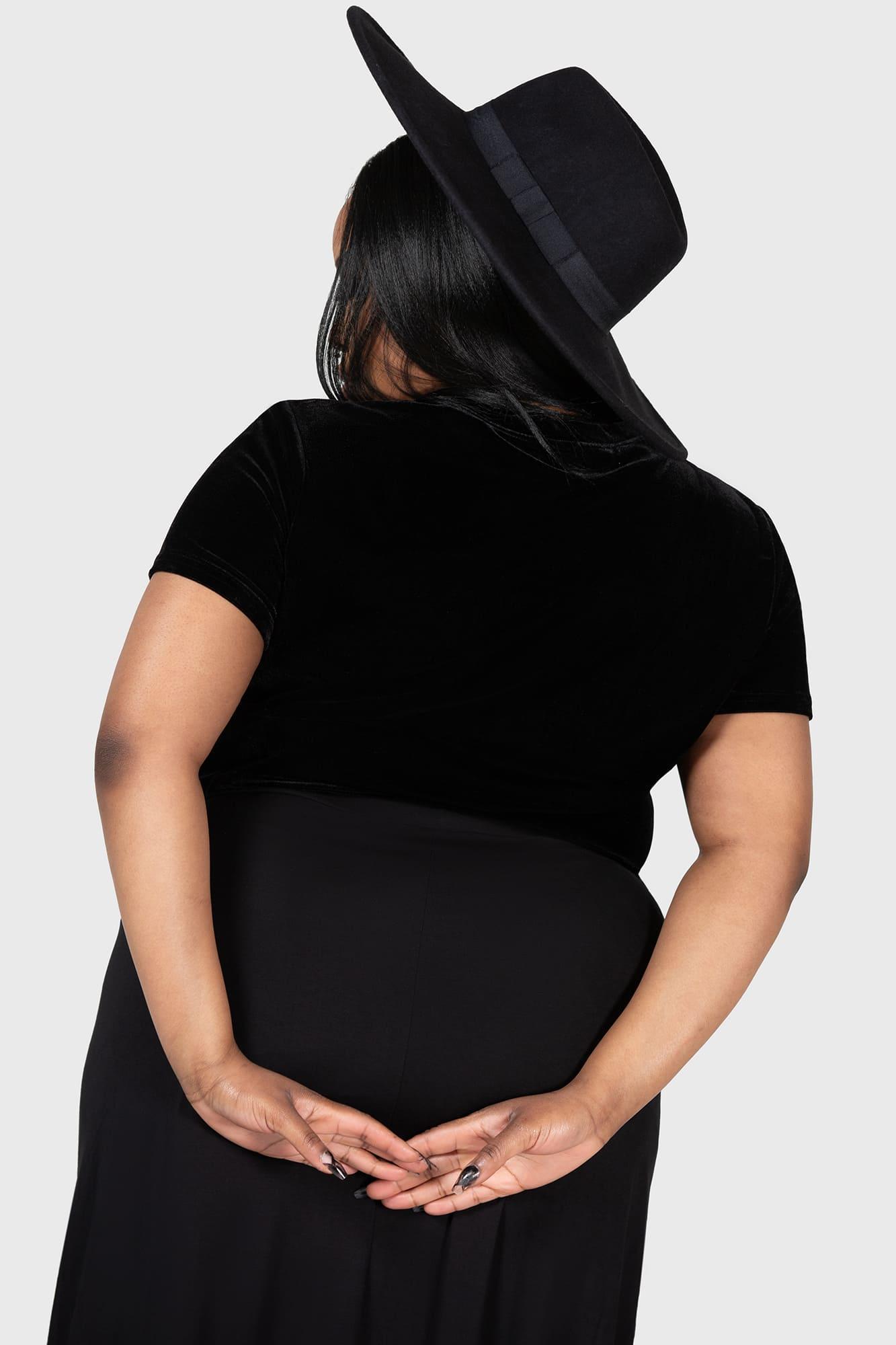 Gloomy Bones Crop Top [PLUS] Female Product Image