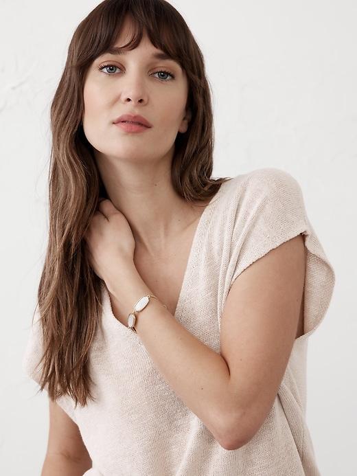 Mother of Pearl Hexagon Pull-Through Bracelet Product Image