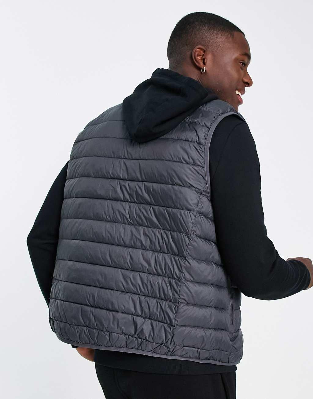 Scalpers Gstaad quilted vest in gray Product Image
