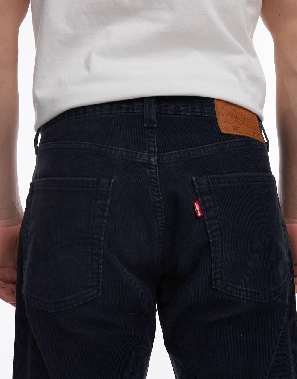 Levi's 555™ relaxed straight fit corduroy pants in navy Product Image
