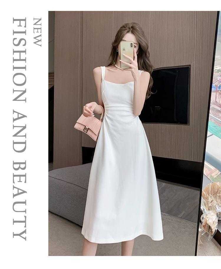 Sleeveless Square Neck Plain Ruched Open Back Midi A-Line Dress Product Image