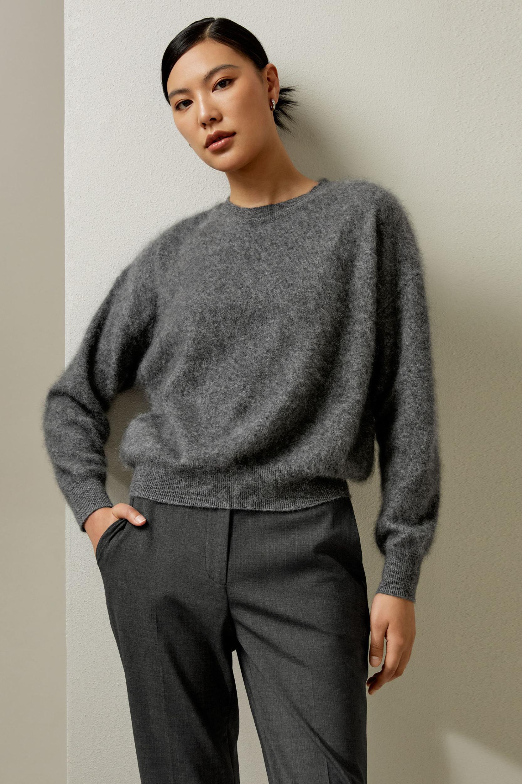 Relaxed Drop-Shoulder Cashmere Sweater Product Image