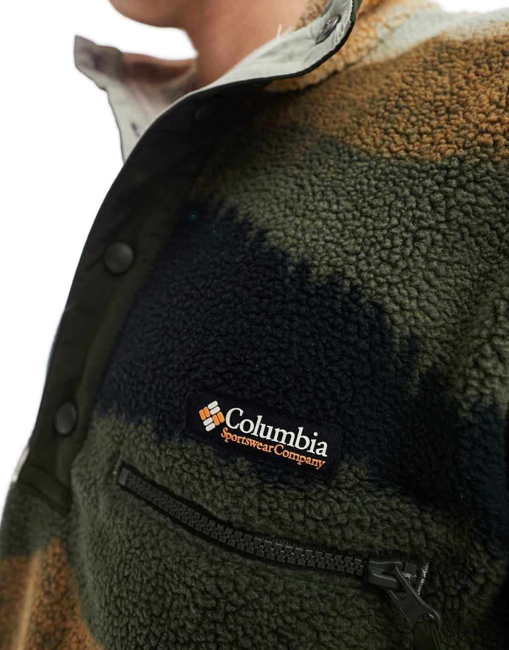 Columbia Helvetia II printed half snap fleece in green Product Image