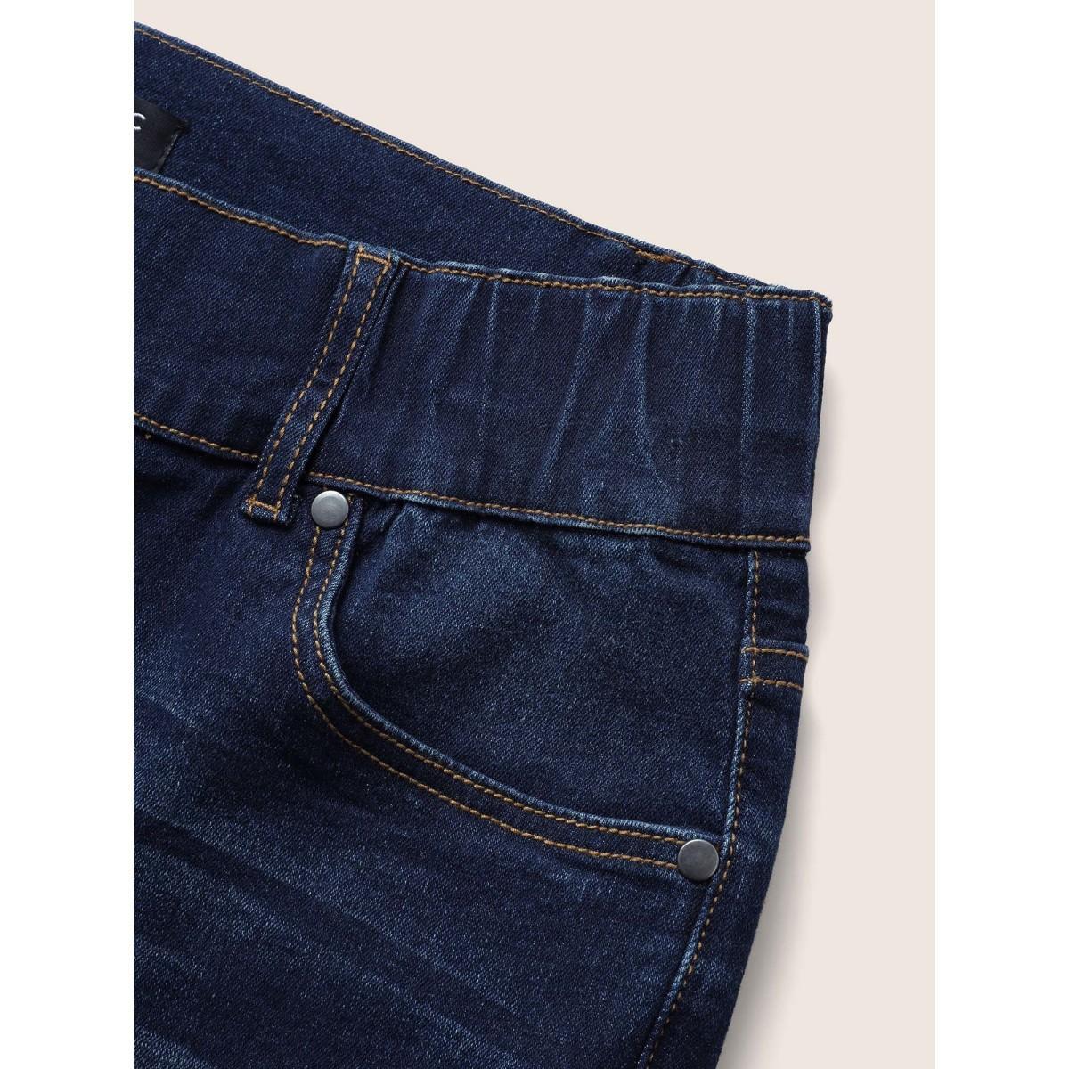 Plus Size Dark Wash Elastic Waist Skinny Denim Shorts Women Indigo Non High stretch Everyday Slanted pocket Casual Denim Shorts BloomChic 20/2X Product Image
