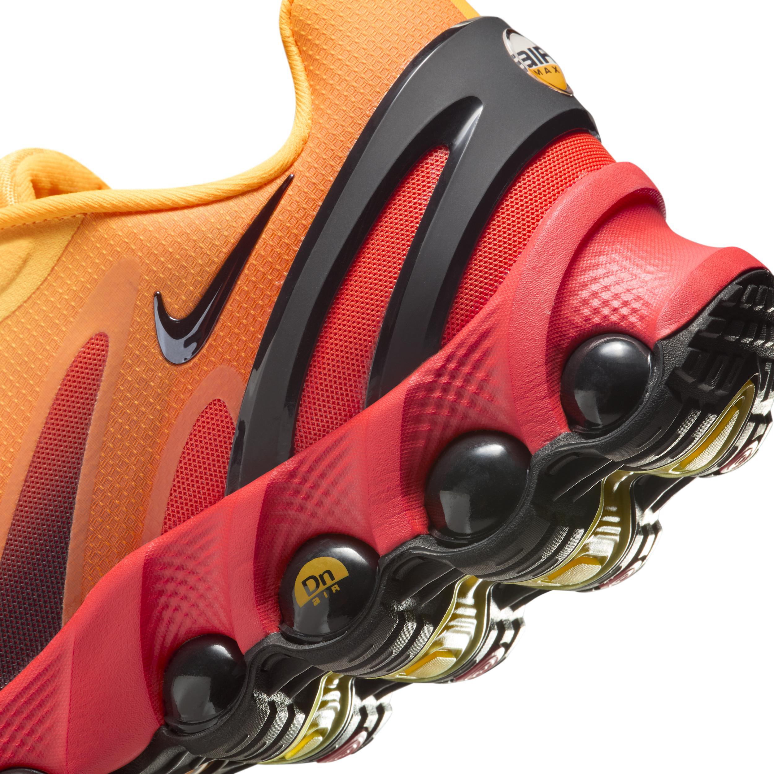 Nike Men's Air Max Dn8 Shoes Product Image
