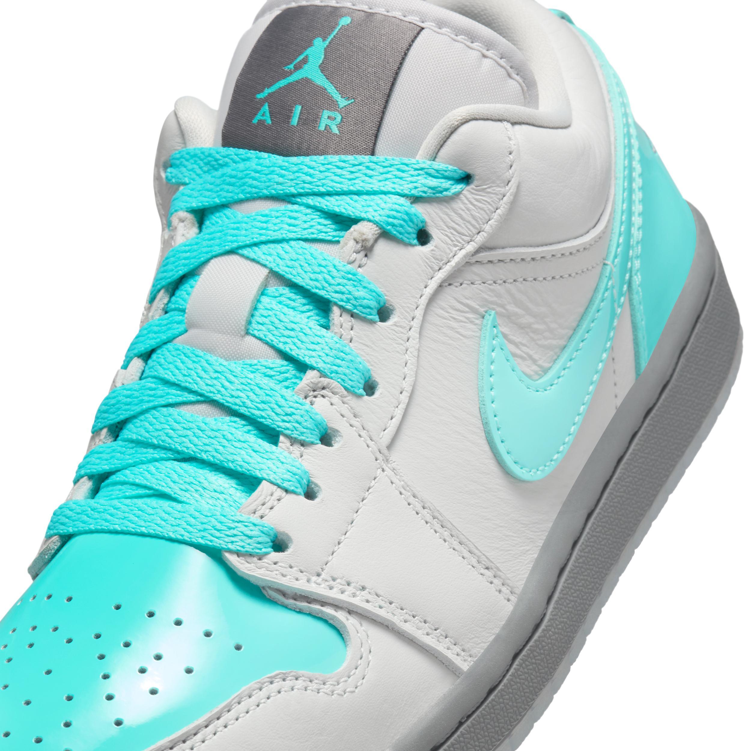 Air Jordan 1 Low SE Women's Shoes Product Image
