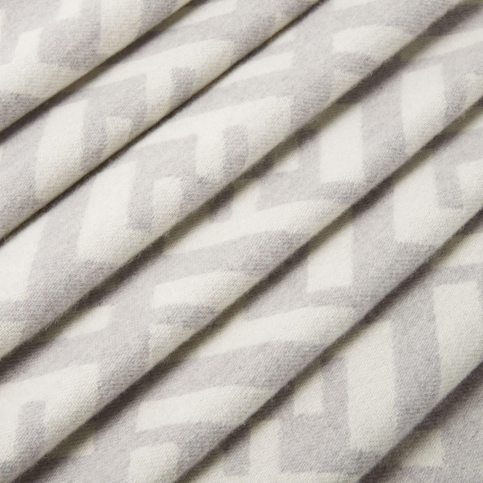 FF ScarfPale gray cashmere scarf Product Image