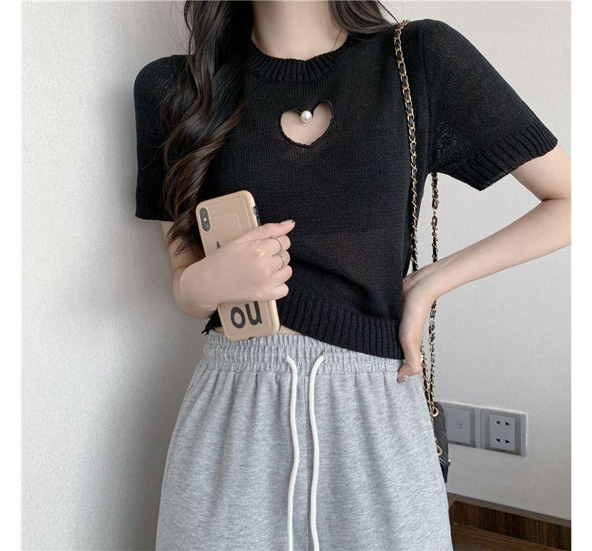Short-Sleeve Round Neck Plain Heart Keyhole Faux Pearl Knit Top Product Image