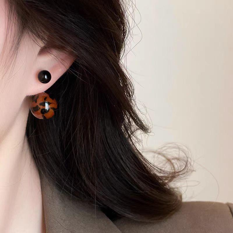 Resin Bead Alloy Ear Jacket Product Image