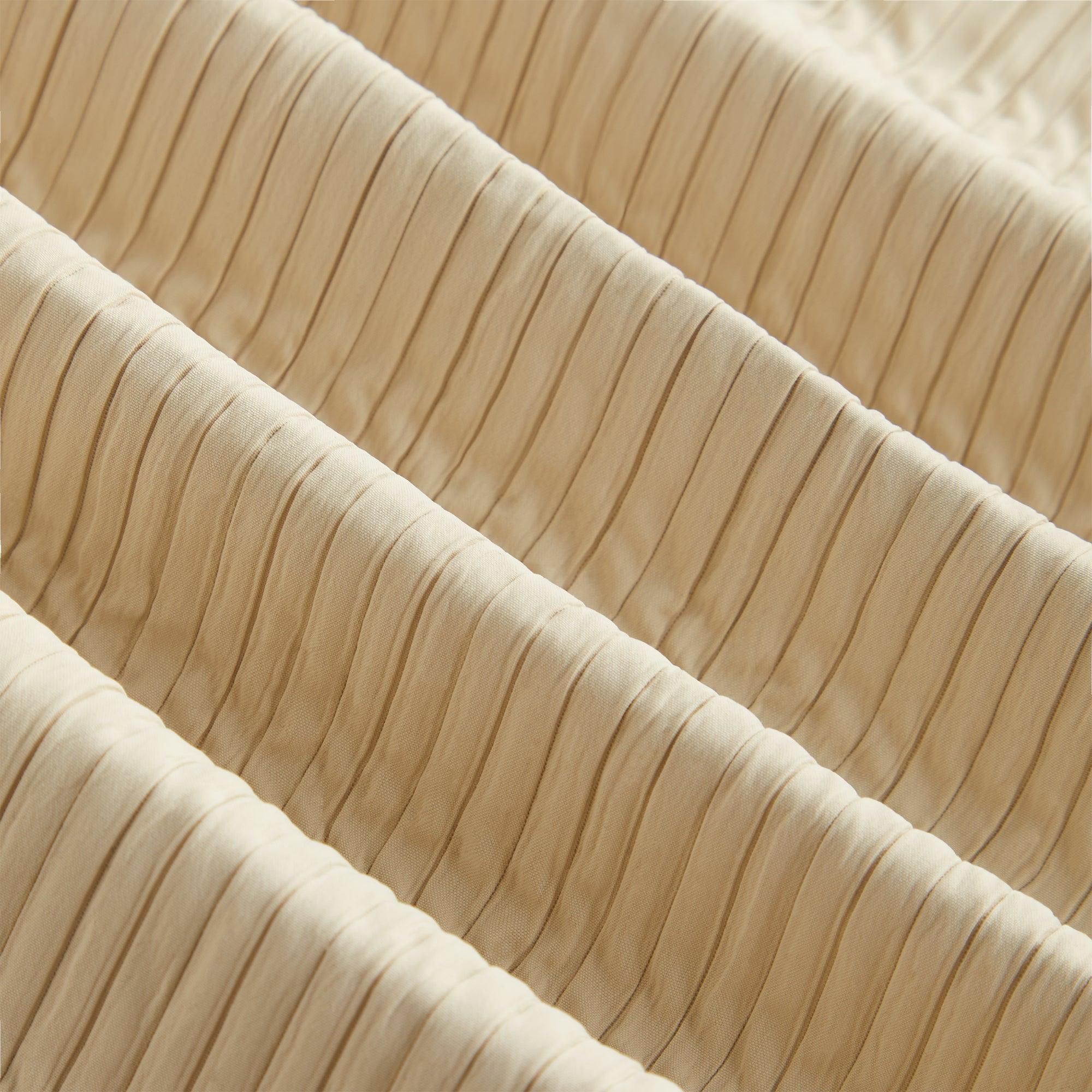 Kith Women Rory Pleated Coat - Oxide Female Product Image
