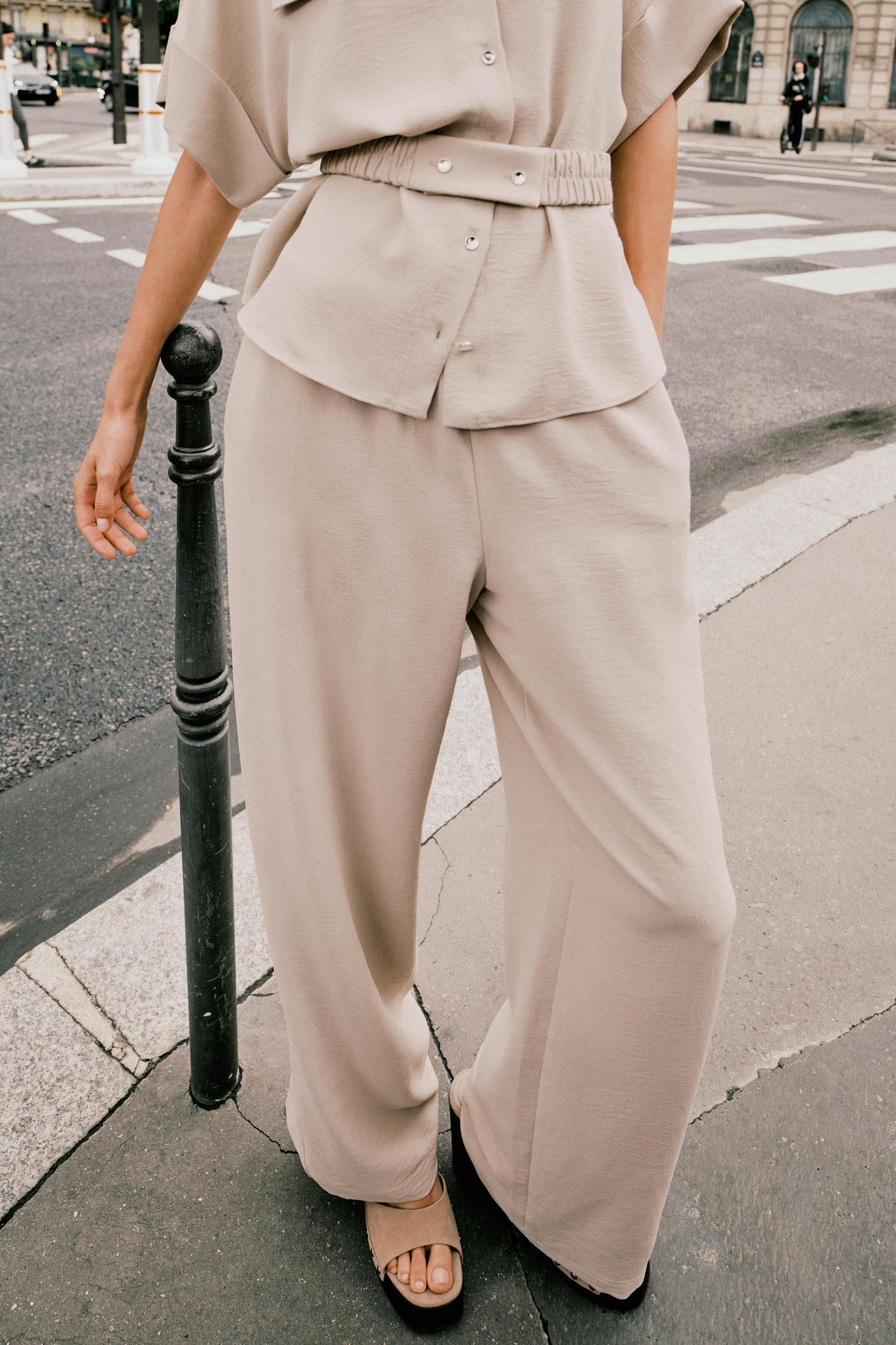 FLOWY WIDE LEG PANTS Product Image