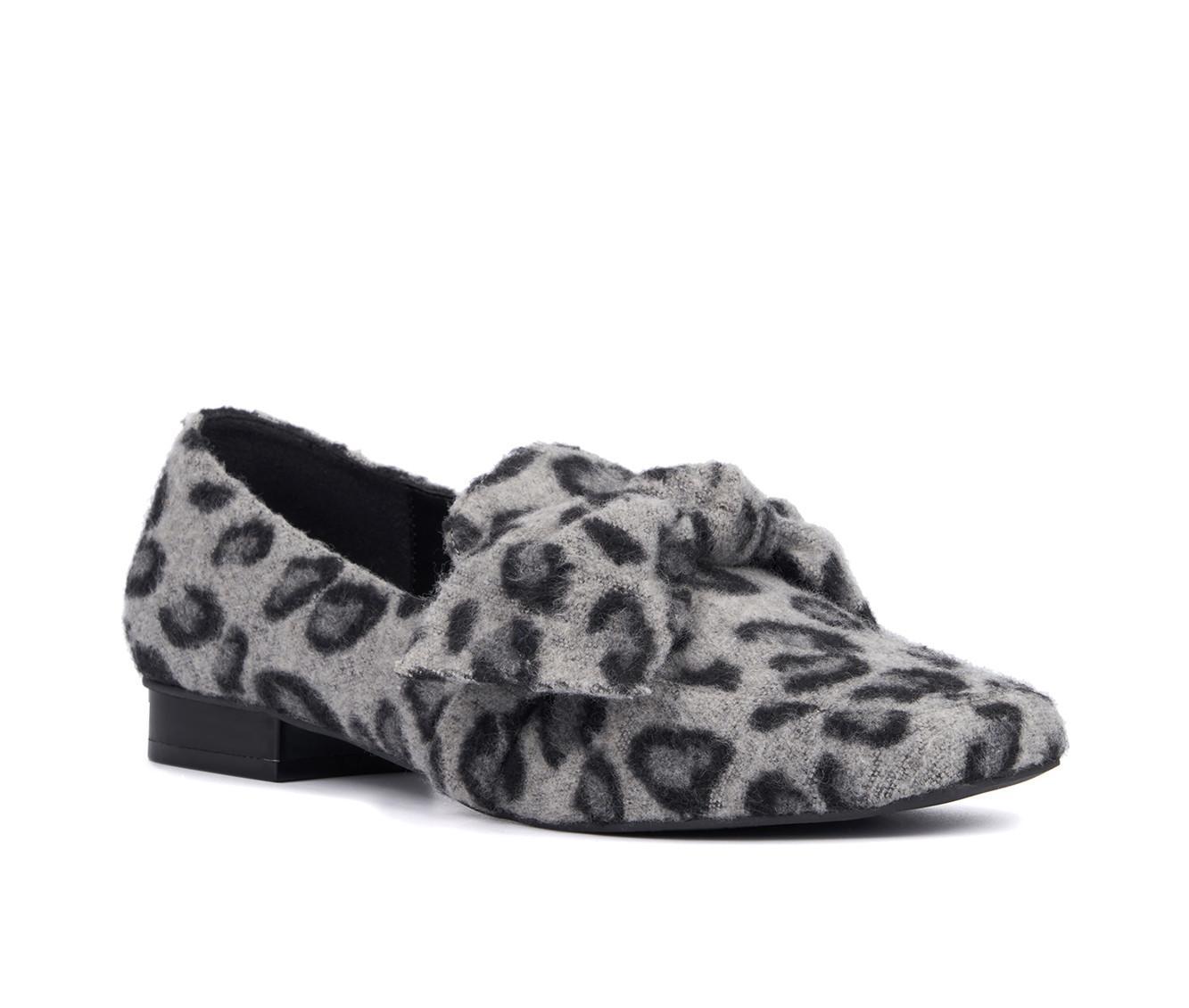 Women's New York and Company Domenica Loafers Product Image