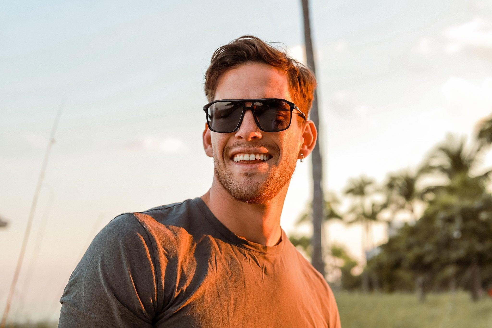 Biscayners Grand Bay Black Men's Sunglasses Product Image
