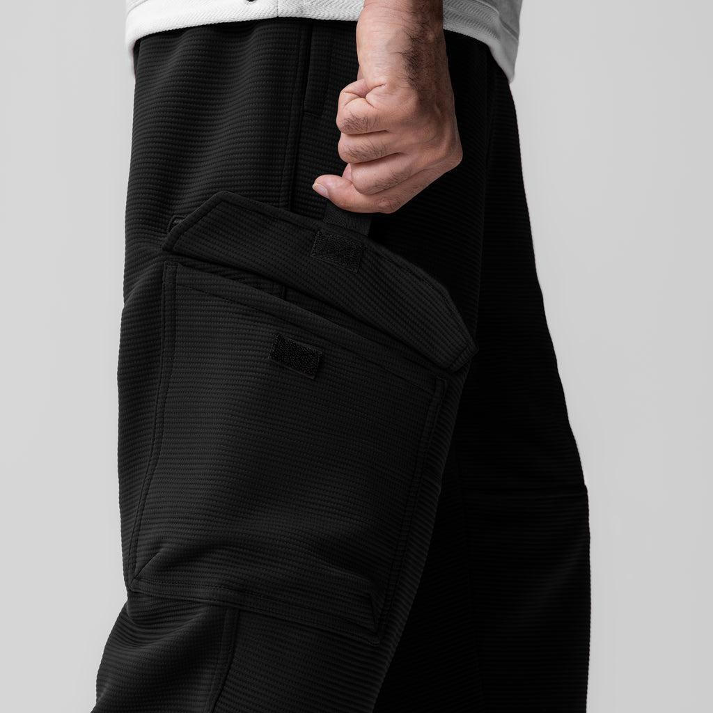 1033. Deltapeak® Cargo Cinch Jogger - Black Product Image