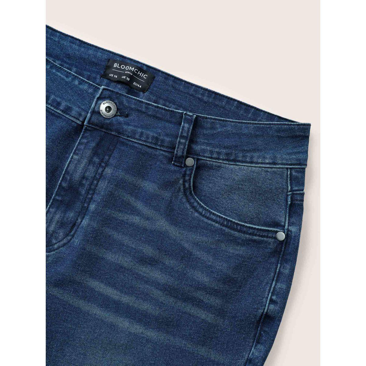 Plus Size Dark Wash Pocket Slim Cropped Jeans Women Aegean Casual Plain Non High stretch Slanted pocket Jeans BloomChic 16/1X Product Image