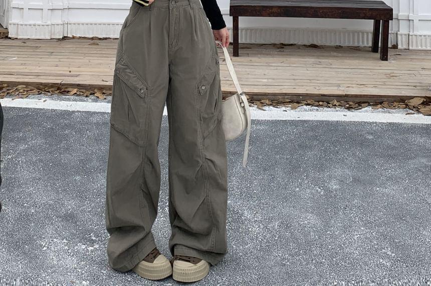 Mid Waist Plain Ruched Wide Leg Cargo Pants Product Image