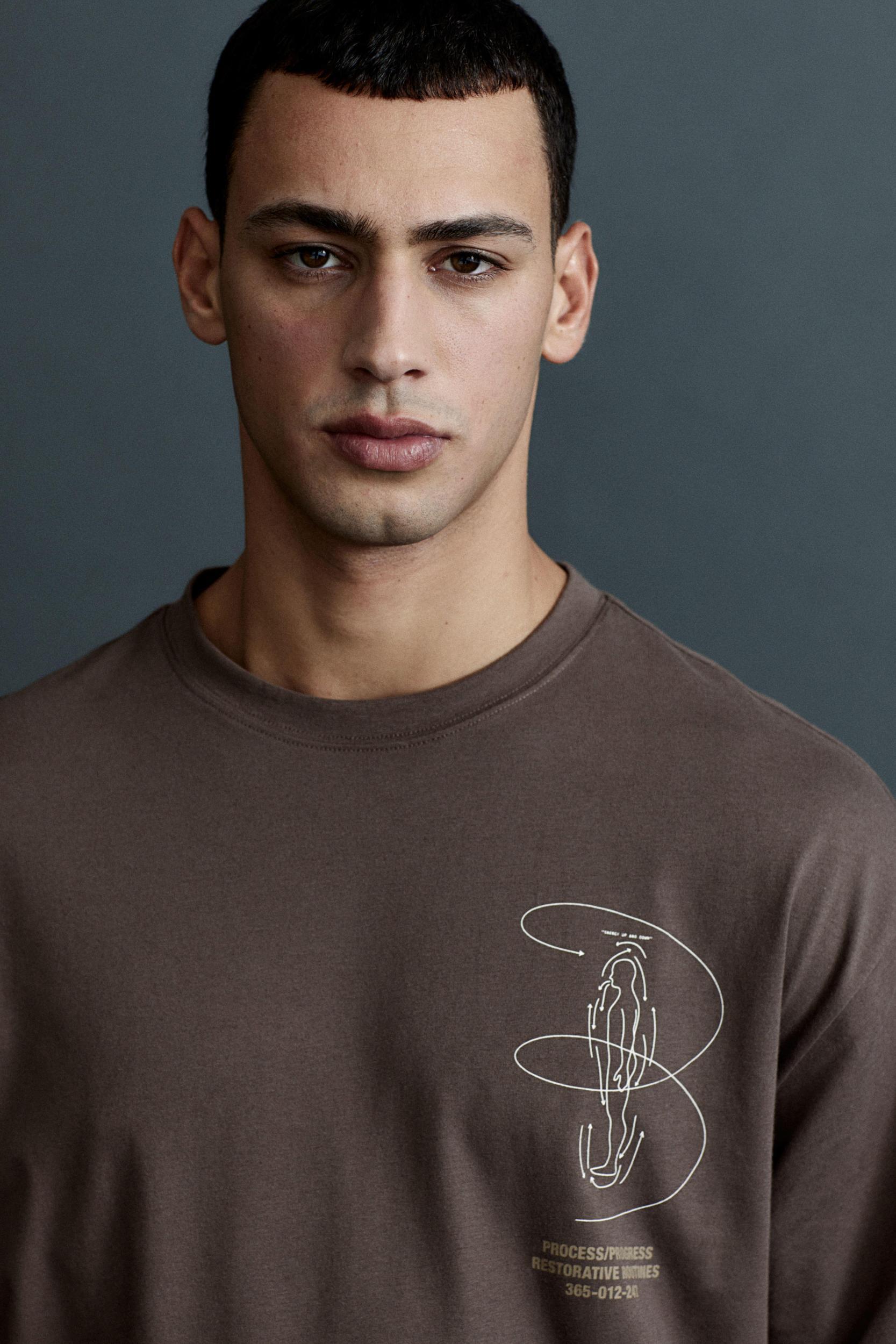 Loose-Fit Sports Shirt with DryMove™ Product Image