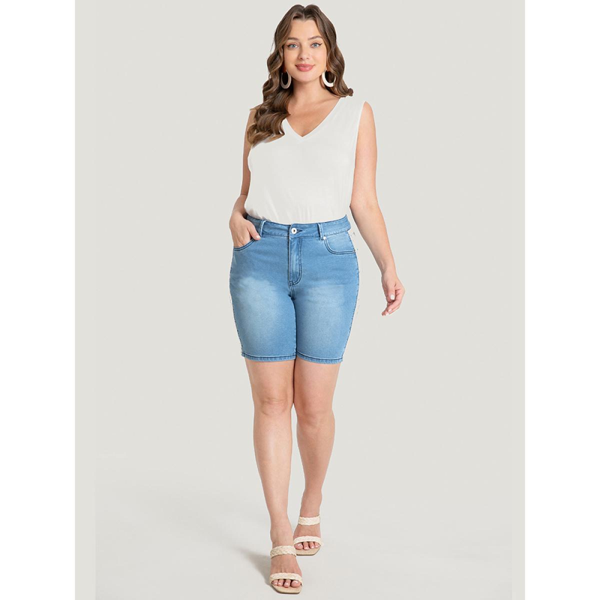 Plus Size Very Stretchy High Rise Light Wash Contrast Lace Denim Shorts Women LightBlue High stretch Dailywear Casual Denim Shorts BloomChic 10/M Product Image