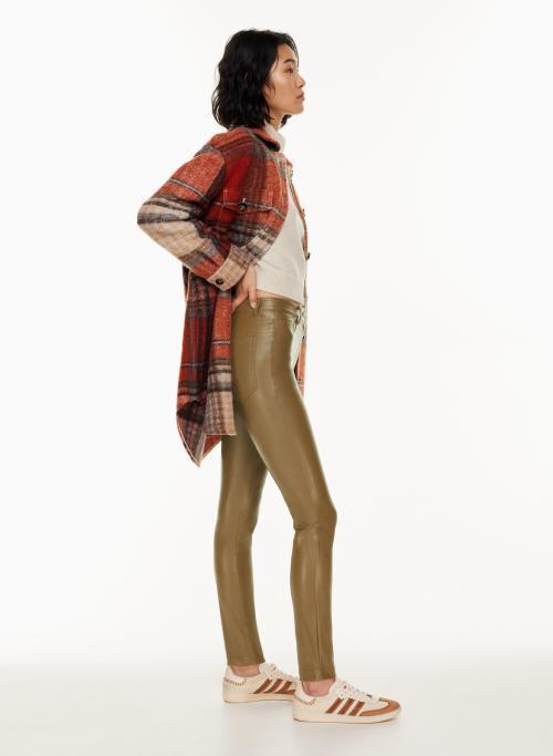 charm pant Product Image