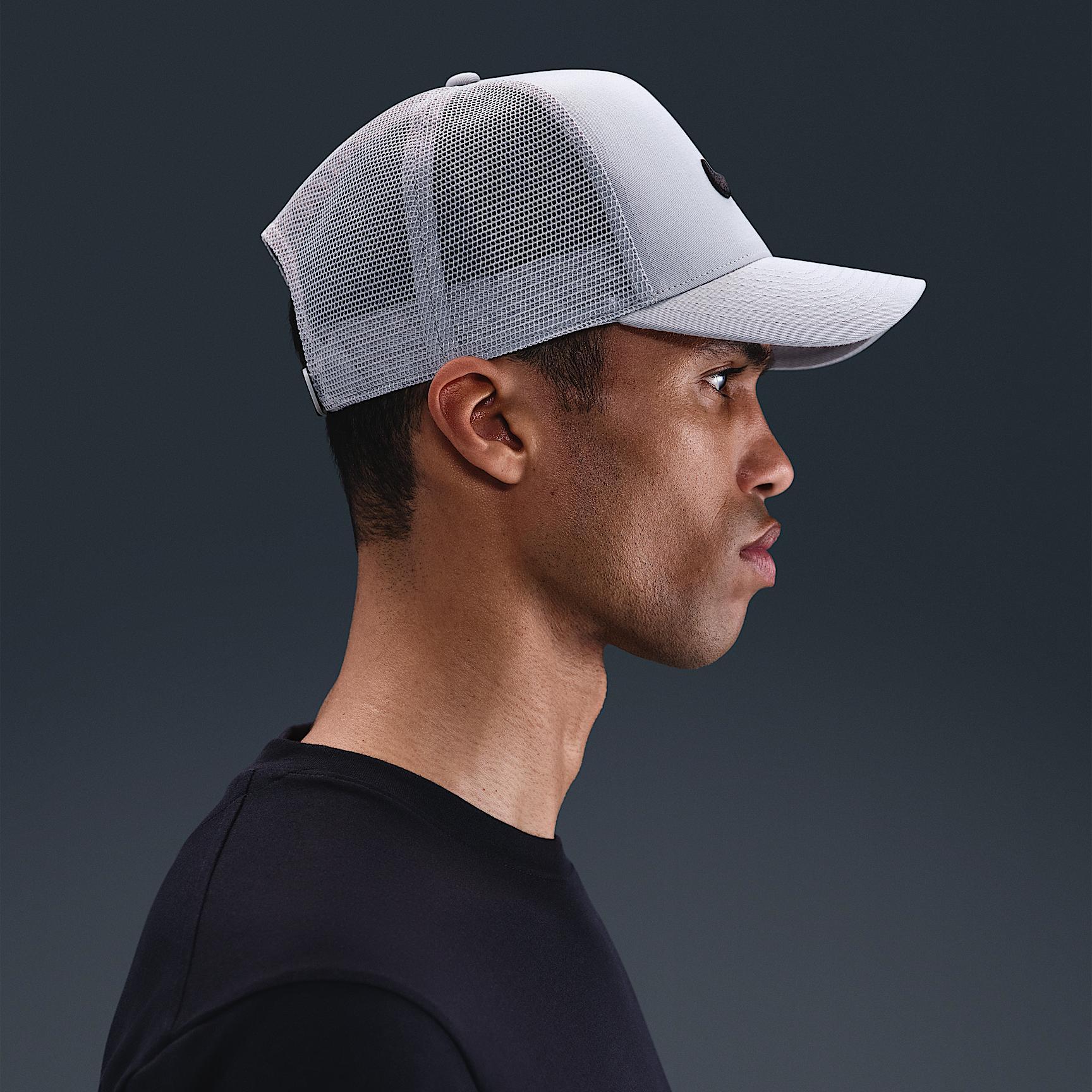 Nike Rise Structured Trucker Cap Product Image