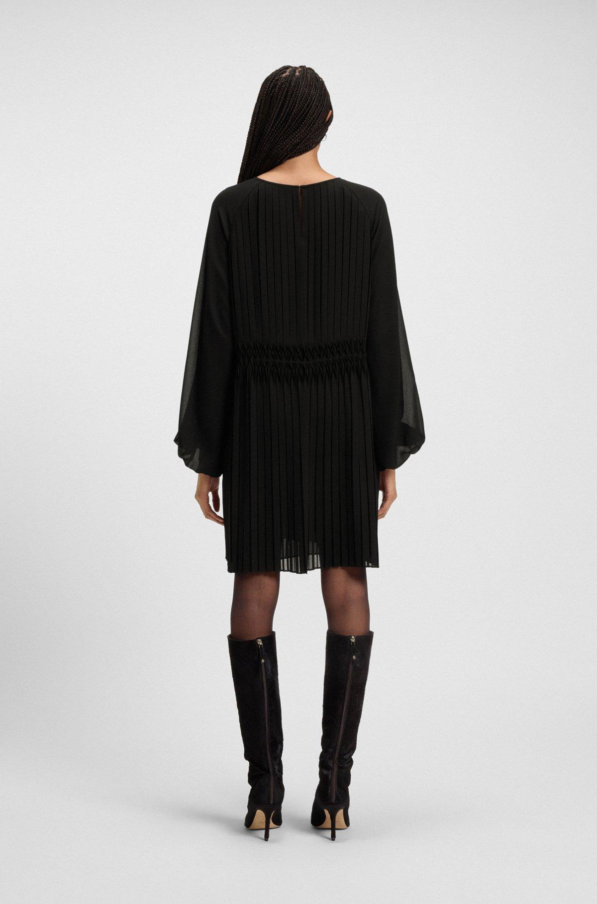 Plissé dress with smocked waistband Product Image