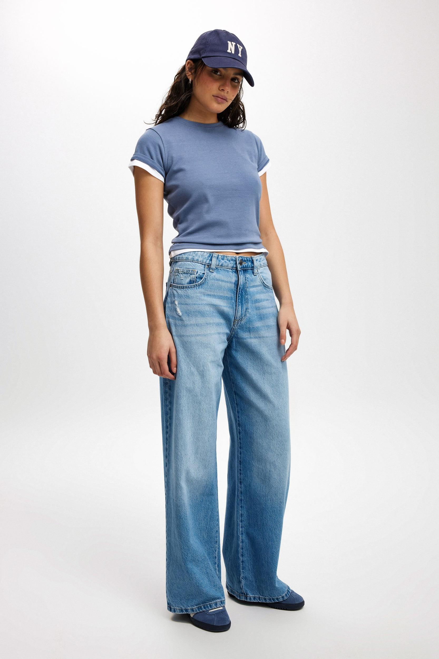 Relaxed Wide Jean Product Image