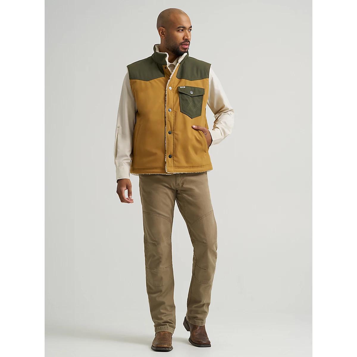 Wrangler All Terrain Gear Men's Tech Wrange Reversible Vest | Men's JACKETS & OUTERWEAR | Wrangler® Product Image